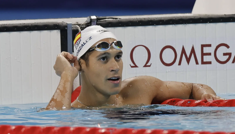 Hugo González se queda a las puertas de la medalla en los 200m espalda de los Juegos Olímpicos de París, finalizando sexto.