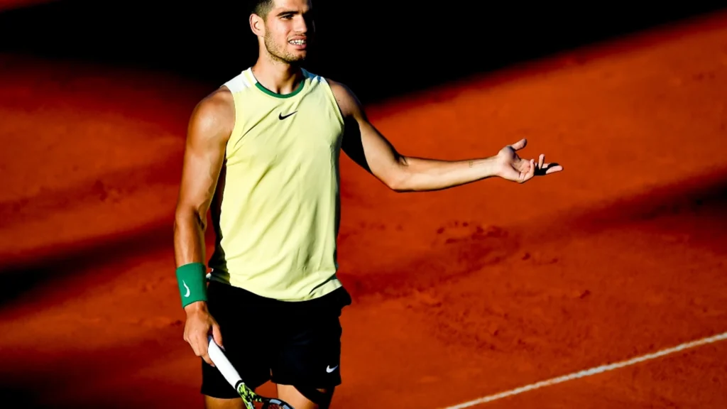 Carlos Alcaraz se enfrenta a su autocrítica más severa tras su eliminación en el US Open: «No sé cómo controlarme…»