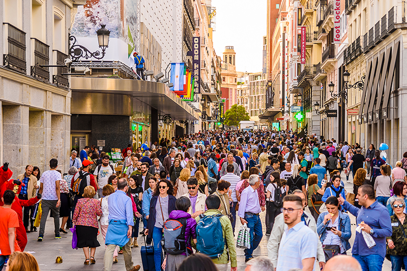 La renta de los hogares españoles creció un 1,5% en el primer trimestre, superando el promedio de la OCDE.