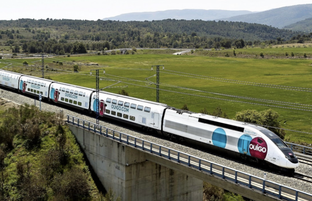 La gran oferta para viajar en alta velocidad entre Madrid y Barcelona con billetes por menos de 10 euros.