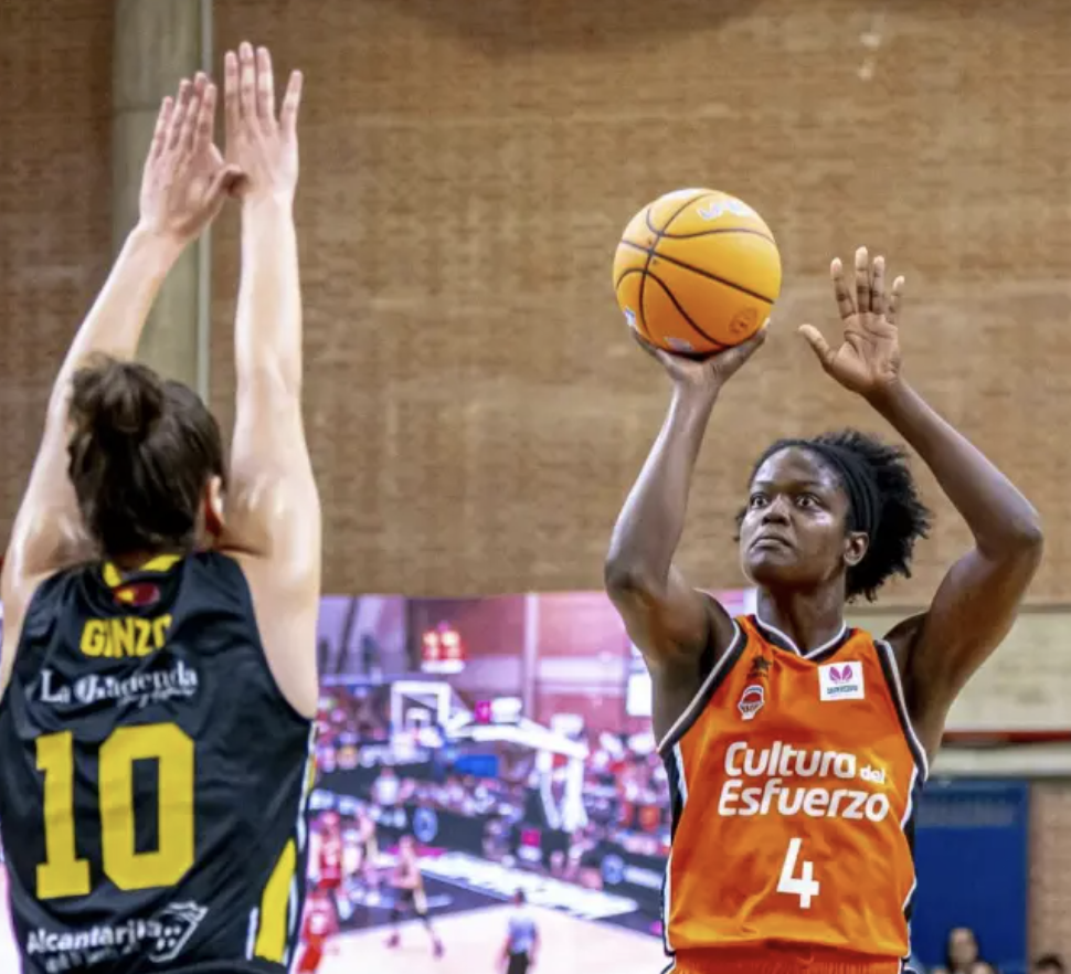 El Hozono Global Jairis se queda a las puertas: Valencia Basket gana y pasa a la final de la Supercopa de España.