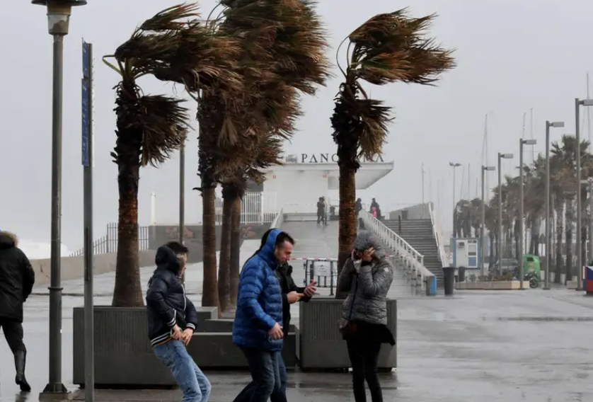 Una ciclogénesis llega tras el paso de la DANA: Aemet alerta de tormentas de hasta 250 l/m2 en ciertas áreas.