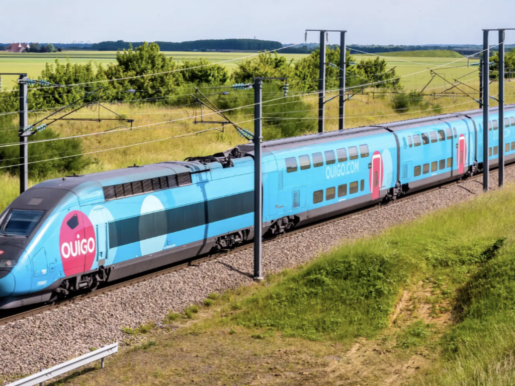 Renfe se prepara para la llegada de Ouigo a Andalucía: suma ocho trenes Avlo adicionales entre Madrid y el sur.